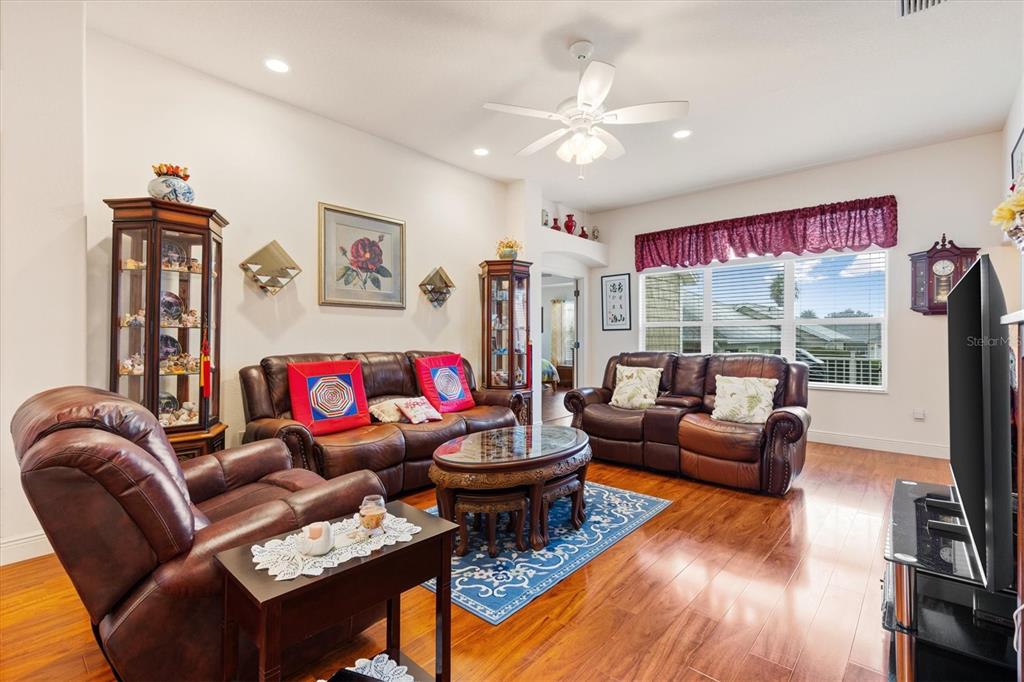 1926 ELDRIDGE LOOP, THE VILLAGES, FL — photo 4 of 30