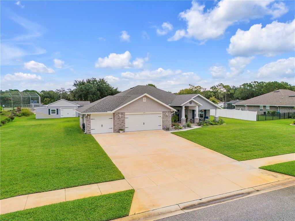 215 LAGOON MIST COURT, OAK HILL, FL — photo 2 of 30