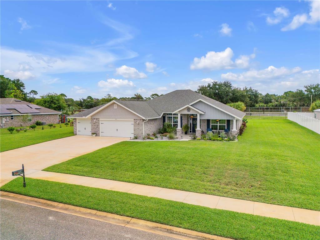 215 LAGOON MIST COURT, OAK HILL, FL — photo 3 of 30