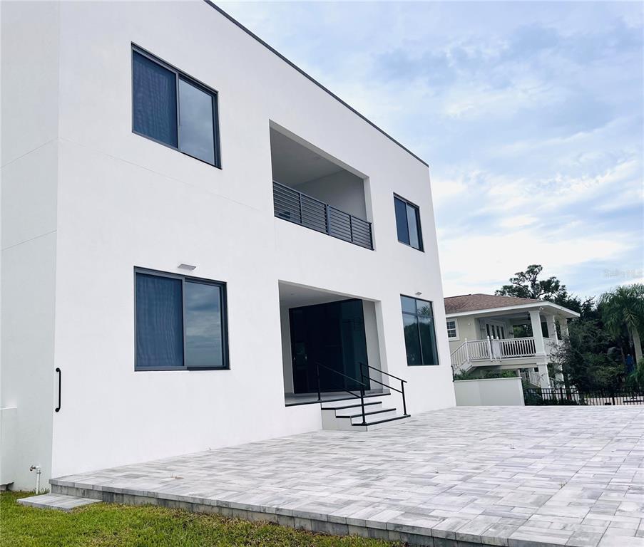 2115 N HALIFAX AVENUE, DAYTONA BEACH, FL — photo 4 of 30