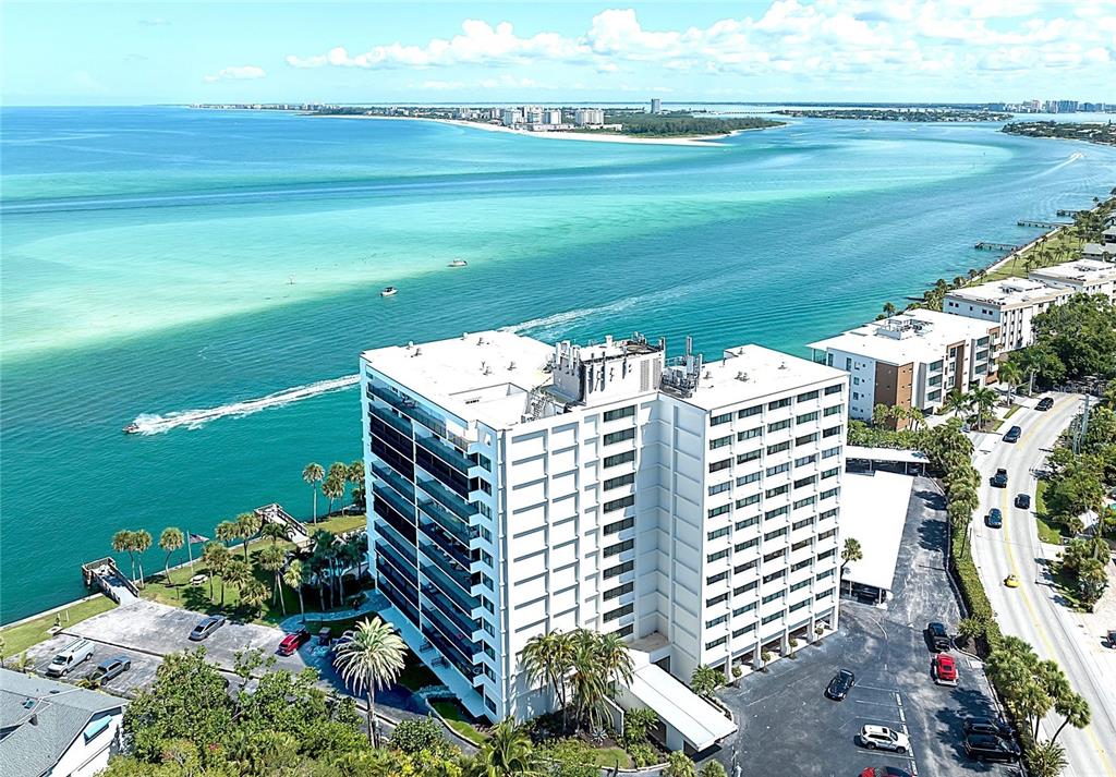 4822 OCEAN BOULEVARD UNIT 9D