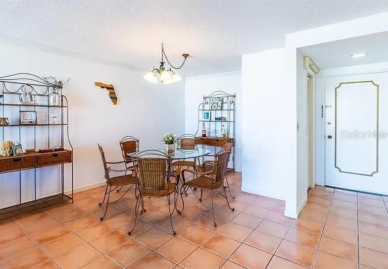 675 S GULFVIEW BOULEVARD UNIT 805, CLEARWATER, FL — photo 4 of 33