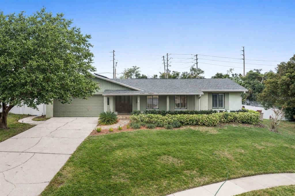 8626 EDGE O WOODS COURT