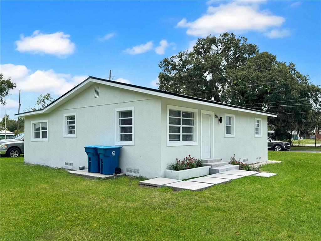 525 S SEMINOLE AVENUE, FORT MEADE, FL — photo 2 of 15