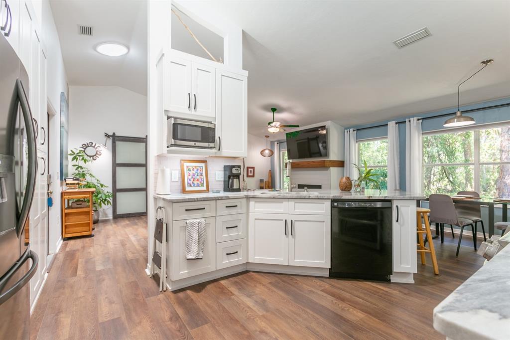 3938 NW 62ND LANE, GAINESVILLE, FL — photo 4 of 29