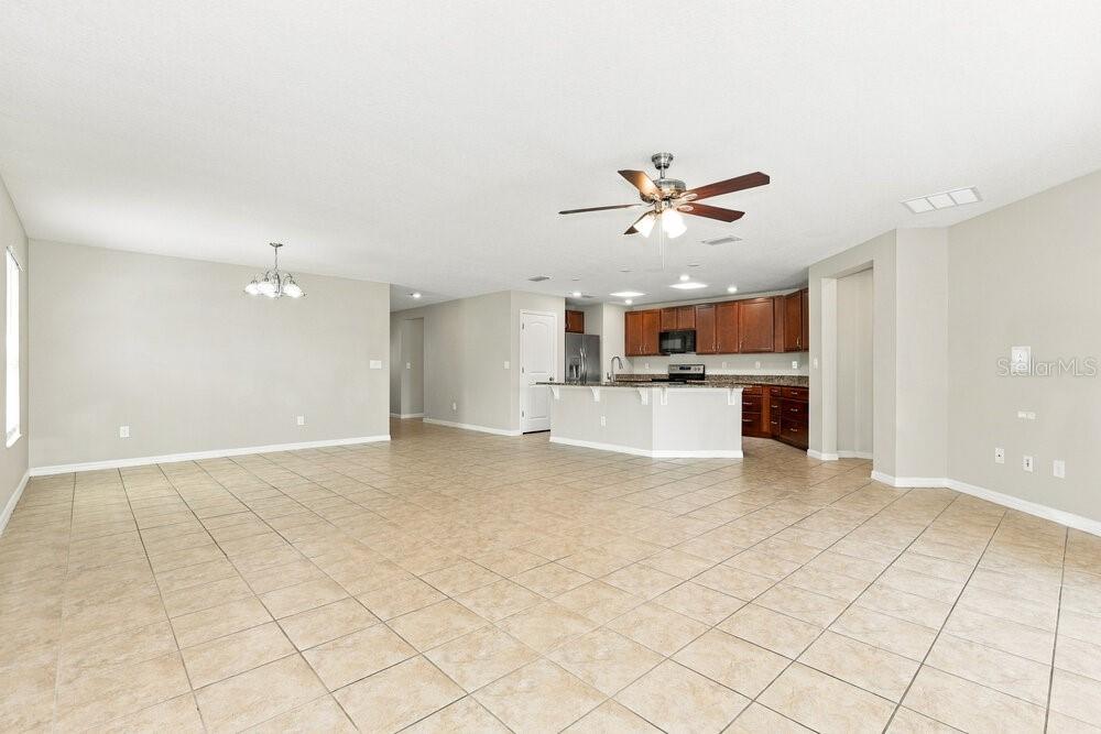 9215 FREEDOM HILL DRIVE, SEFFNER, FL — photo 3 of 16
