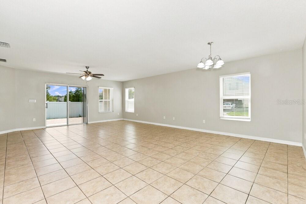 9215 FREEDOM HILL DRIVE, SEFFNER, FL — photo 4 of 16