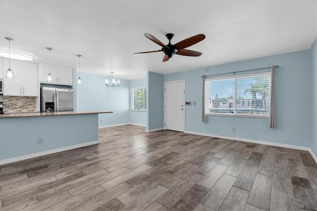 8039 GARDEN DRIVE UNIT 209, SEMINOLE, FL — photo 3 of 23