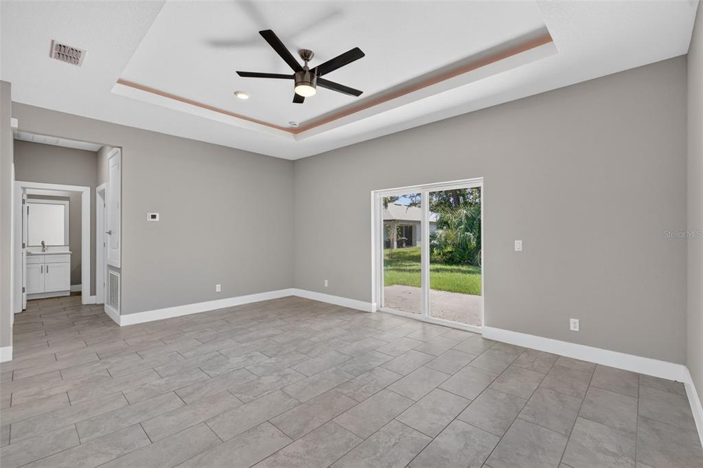 5663 GREENHOUSE AVENUE, NORTH PORT, FL — photo 5 of 30