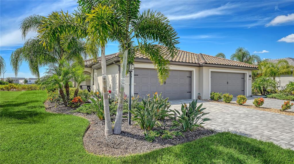 15324 SUNNY DAY DRIVE, BRADENTON, FL — photo 2 of 30