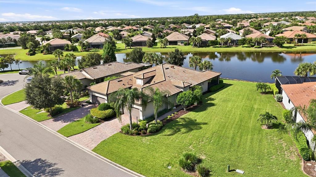 17128 KENTON TERRACE, LAKEWOOD RANCH, FL — photo 3 of 30