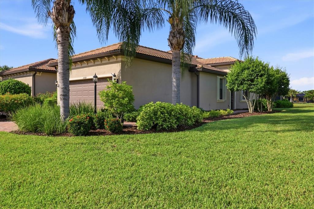 17128 KENTON TERRACE, LAKEWOOD RANCH, FL — photo 5 of 30